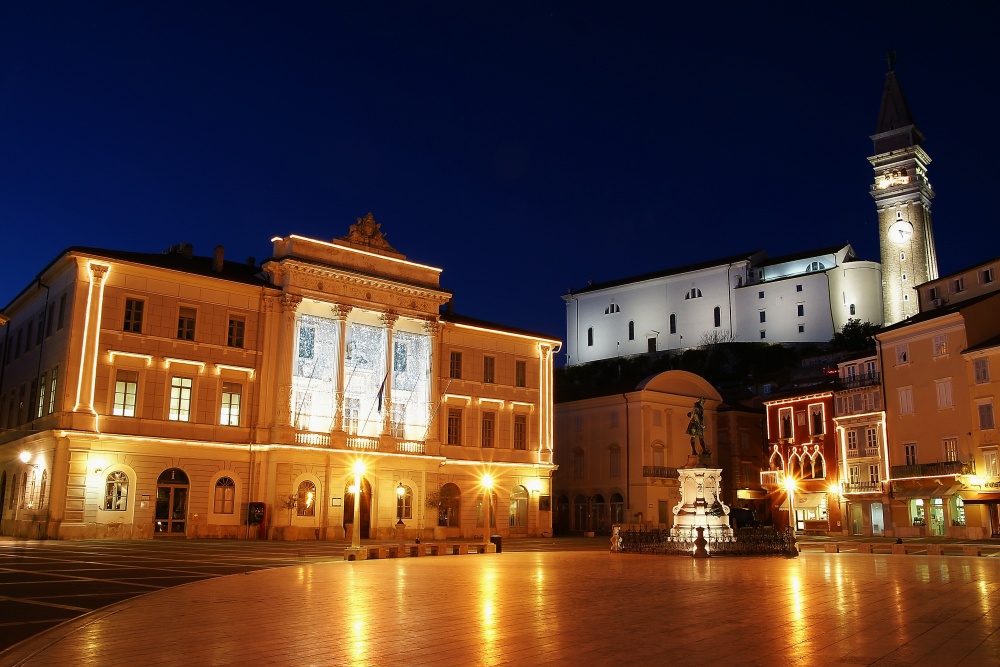 TartinijevTrgNocna2012